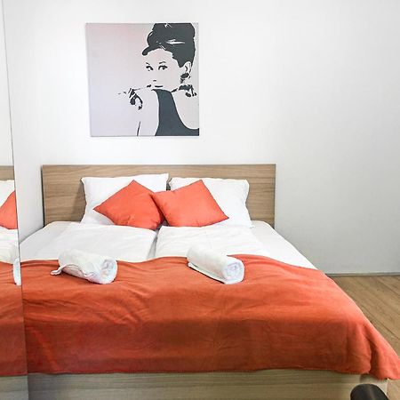 Lovely 2Br Shared Apartment, Enkplatz U3, 15Min To Center Βιέννη Εξωτερικό φωτογραφία